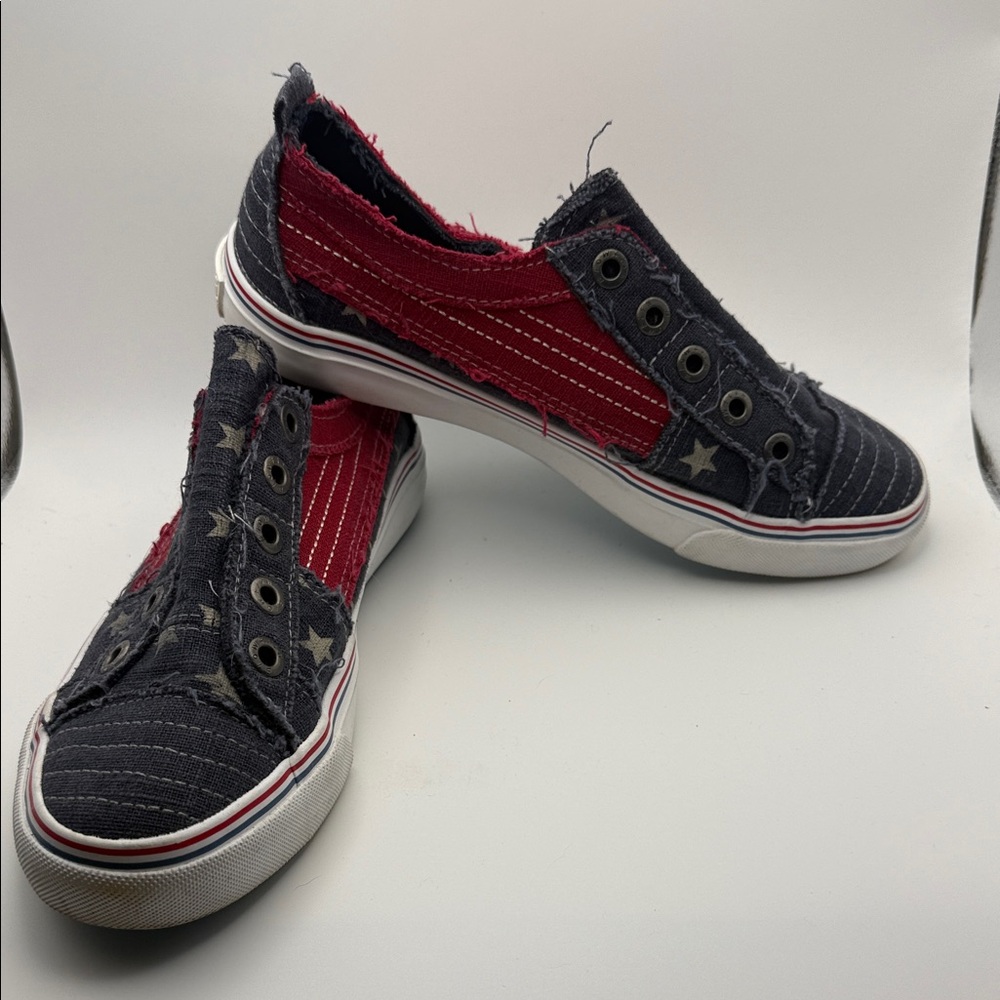 Casual Red and Black Women's Slip-On Sneakers - Picture 2 of 2